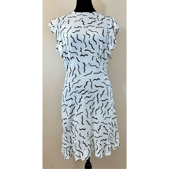 NWOT Diane Von Furstenberg Krona Flutter Sleeve Abstract Mini Dress Women's XS - Picture 2 of 8